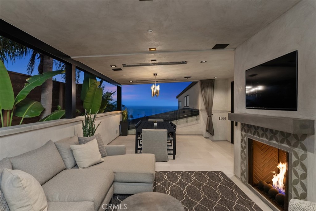 848 Hillcrest Drive