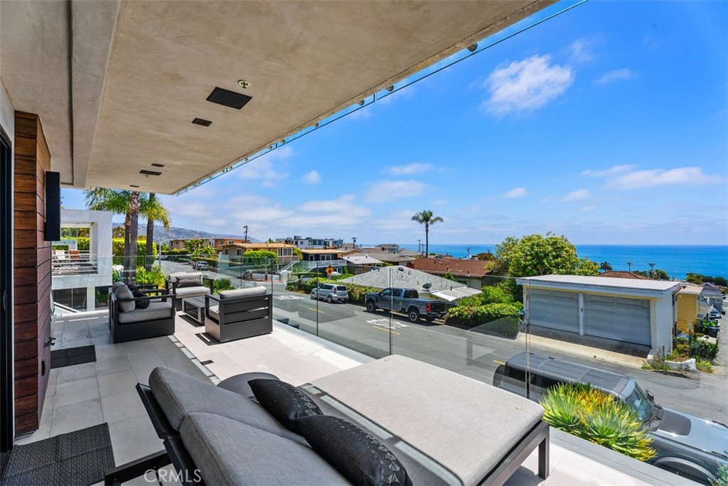 848 Hillcrest Drive