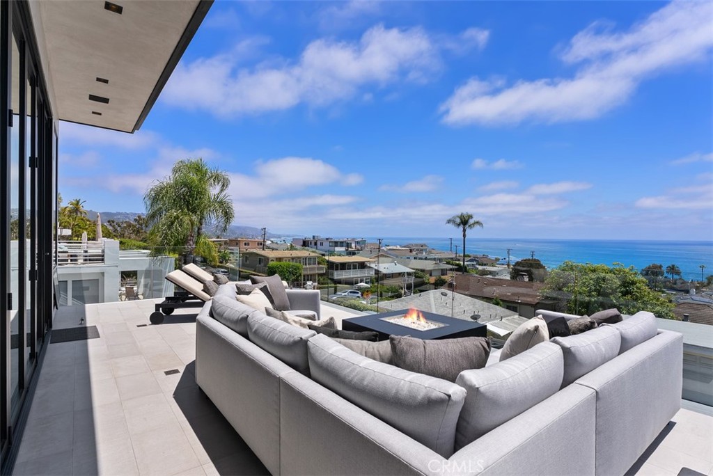 848 Hillcrest Drive
