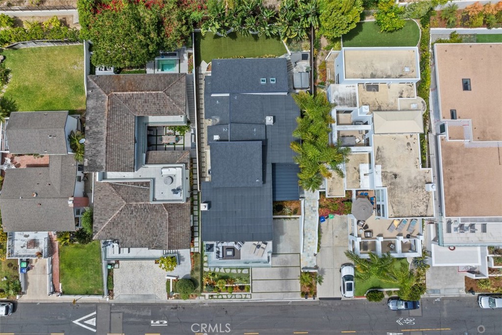 848 Hillcrest Drive