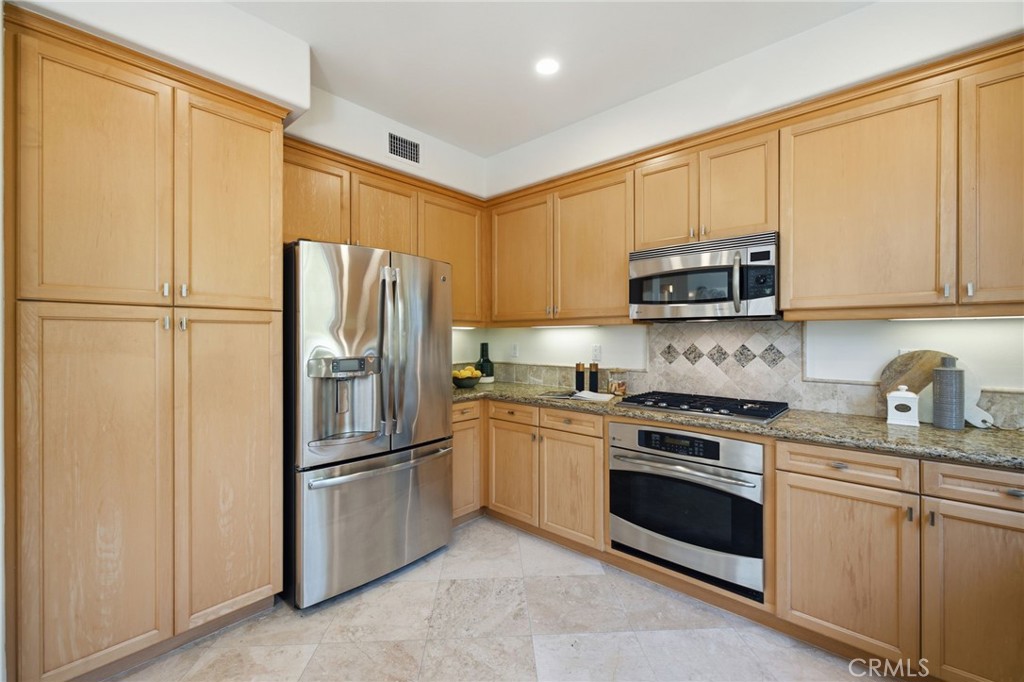 12920 Mackenzie