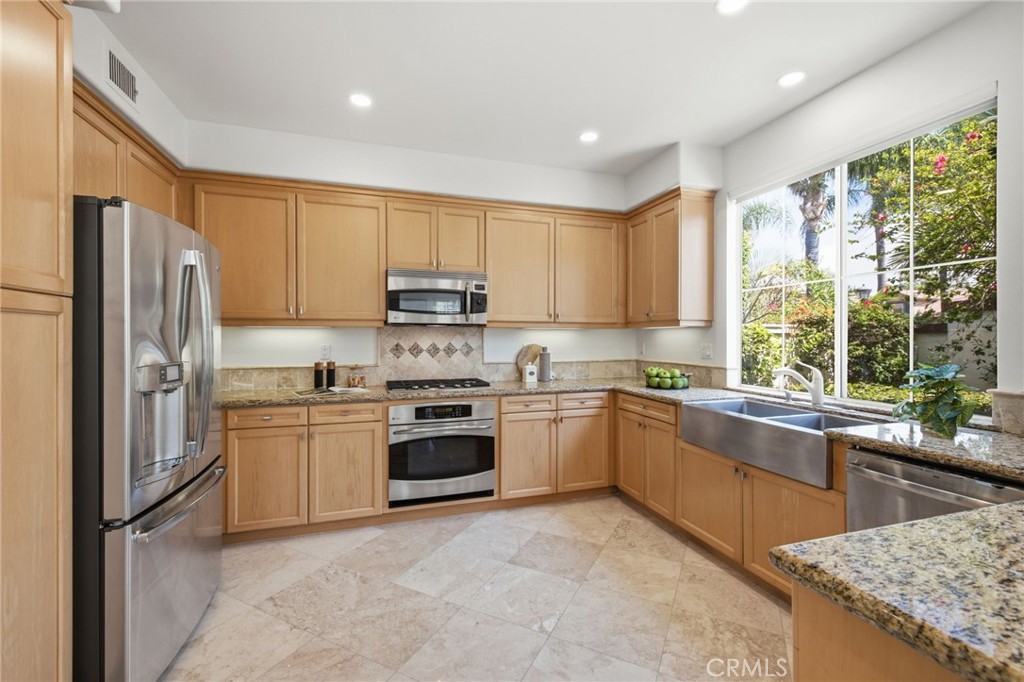 12920 Mackenzie