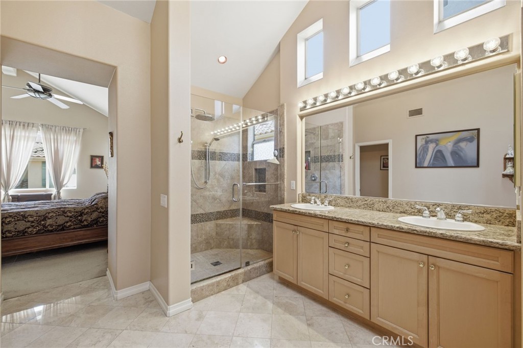 12920 Mackenzie