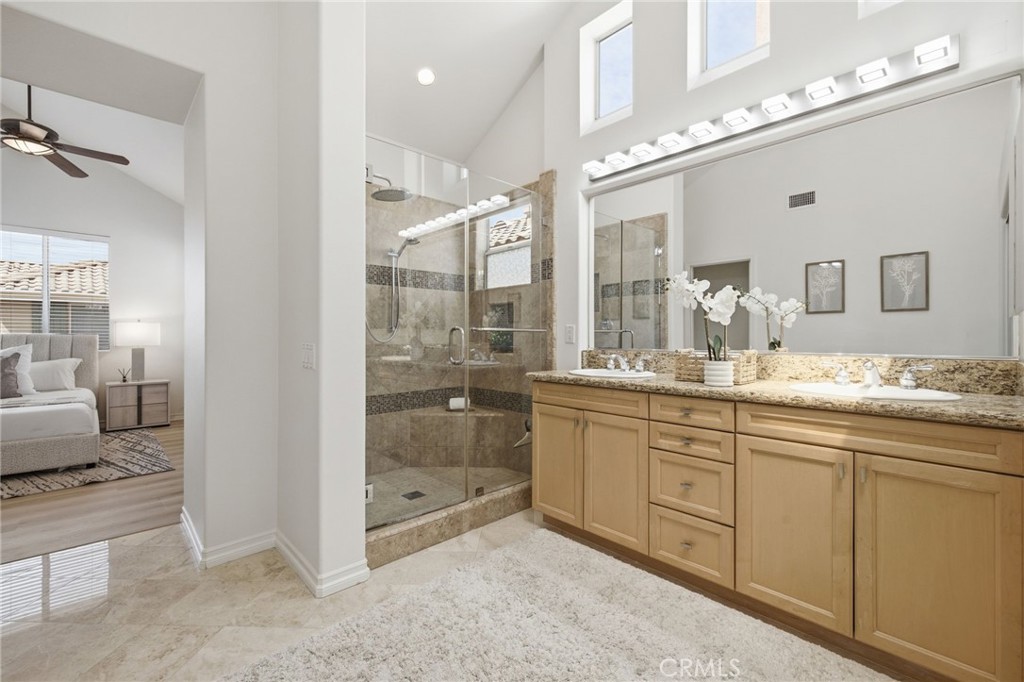 12920 Mackenzie
