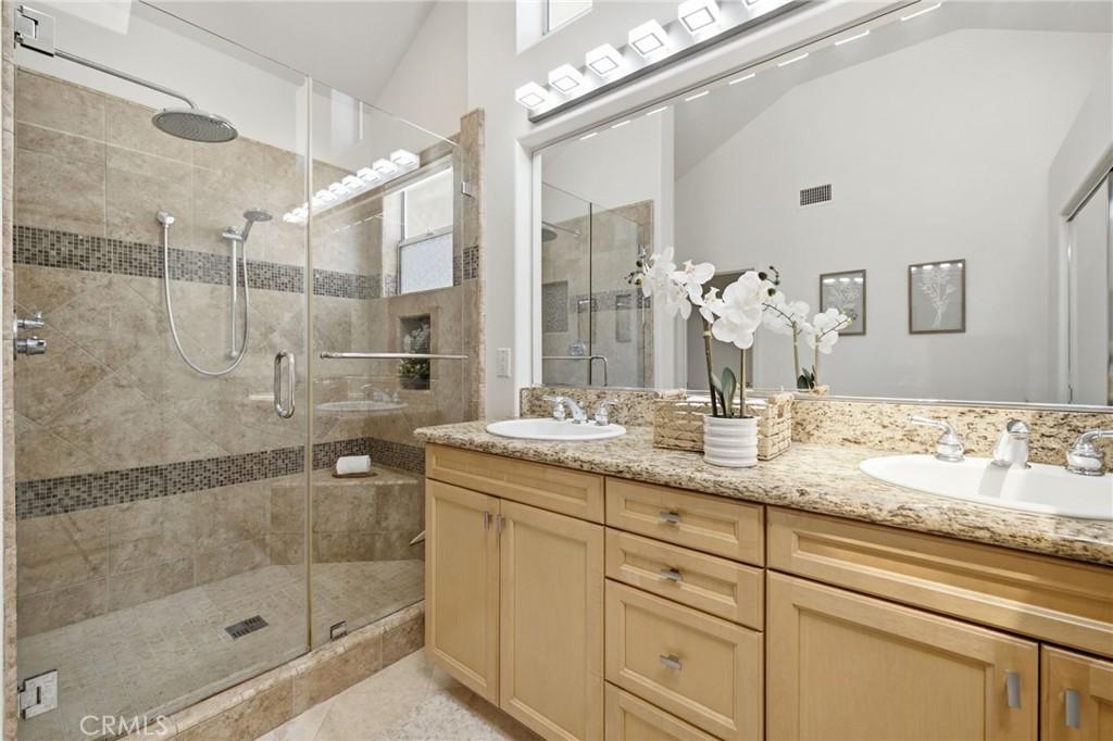 12920 Mackenzie
