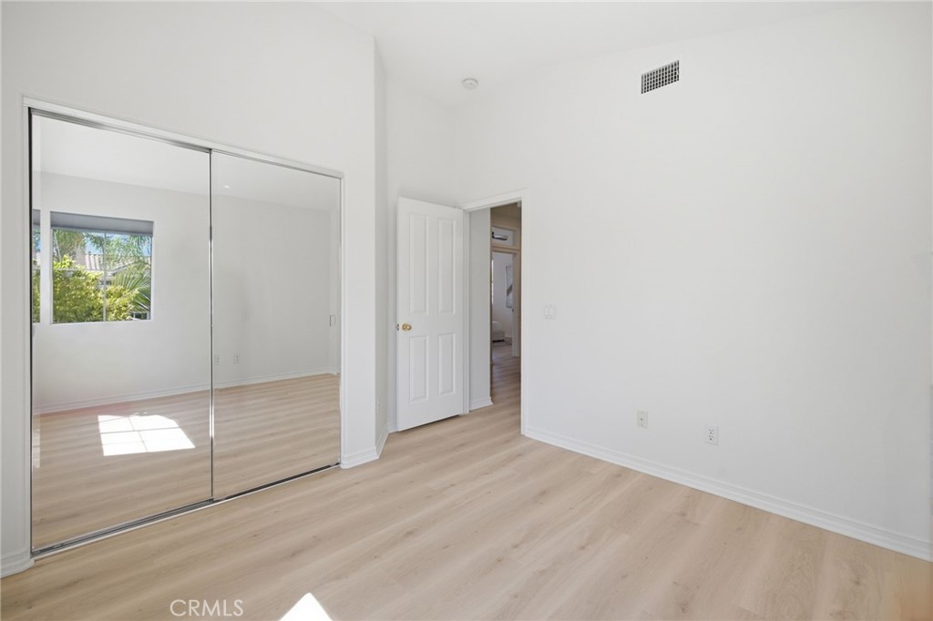 12920 Mackenzie