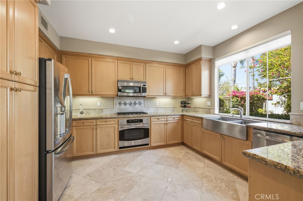 12920 Mackenzie