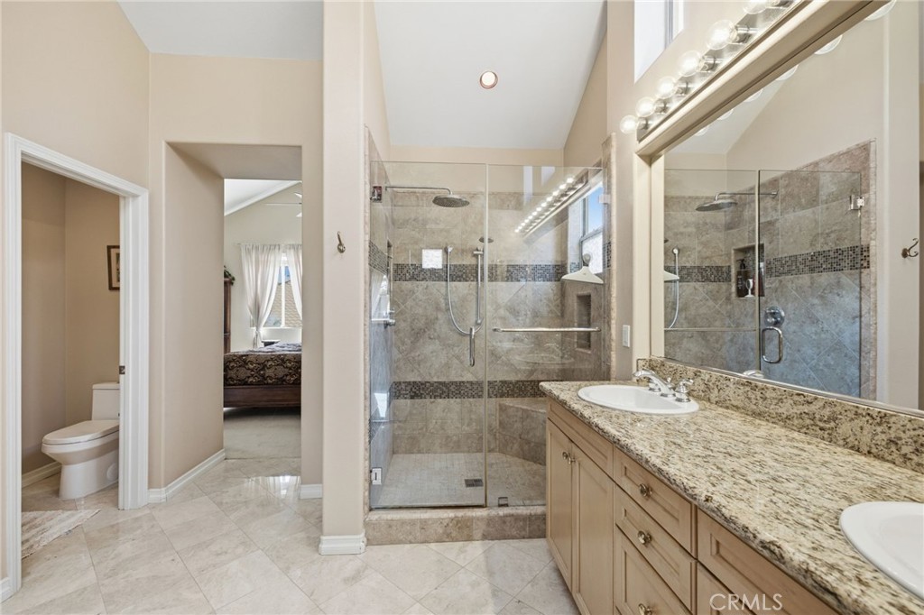 12920 Mackenzie