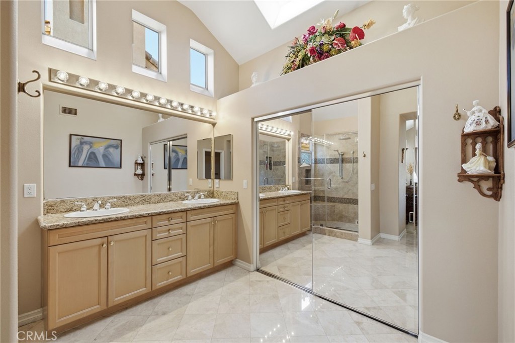 12920 Mackenzie
