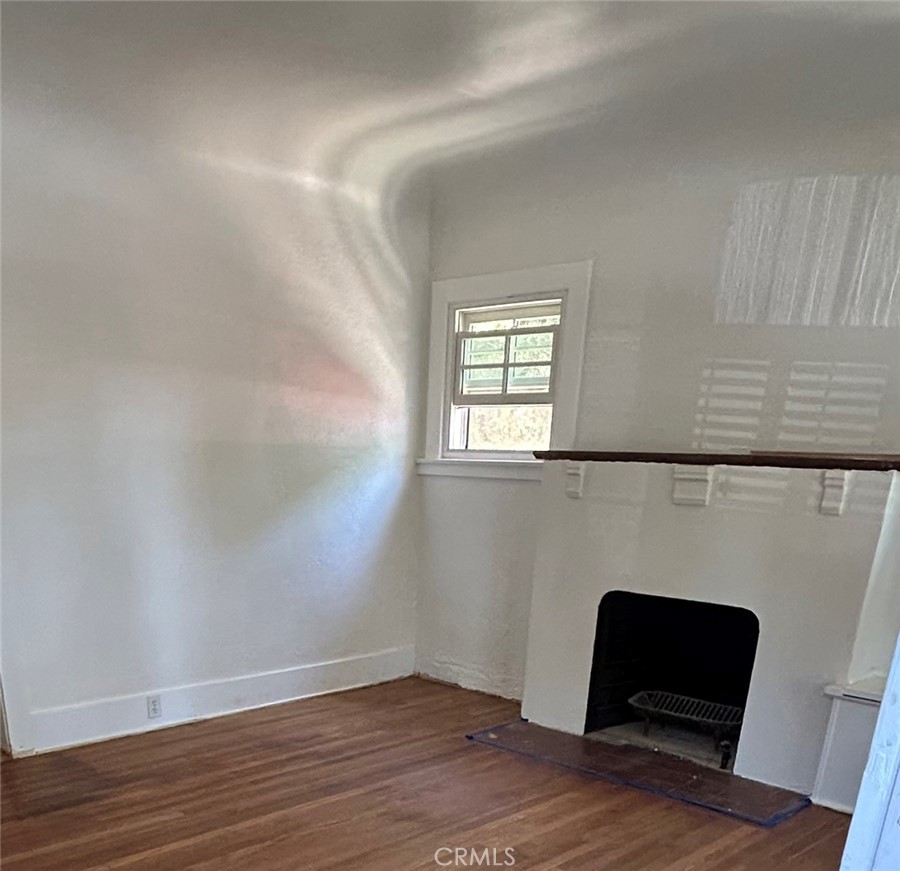 3045 Cedar