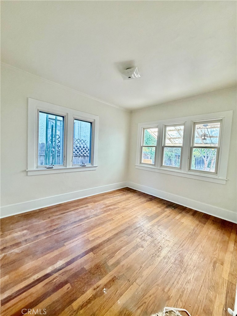 3045 Cedar
