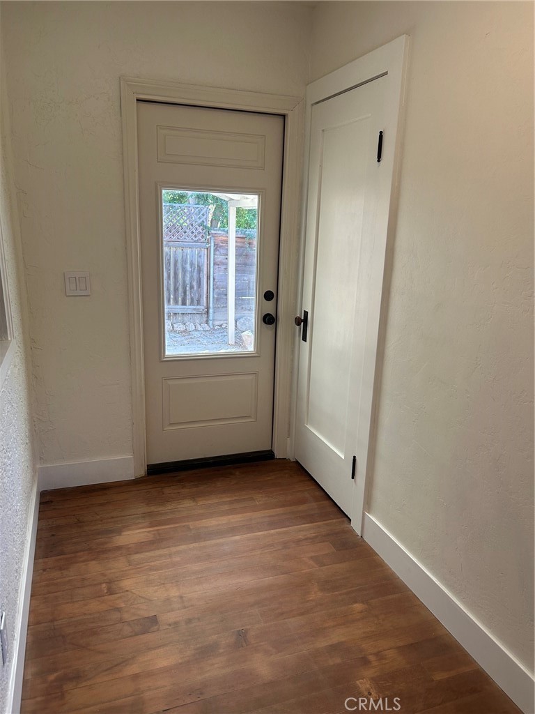 3045 Cedar