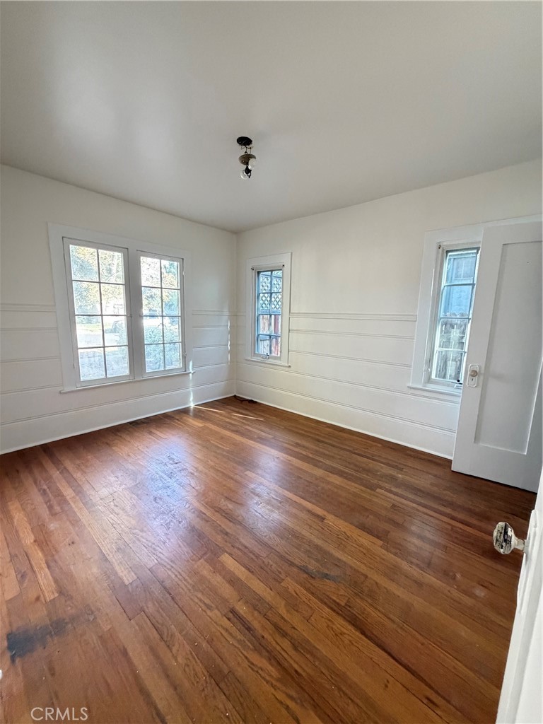 3045 Cedar