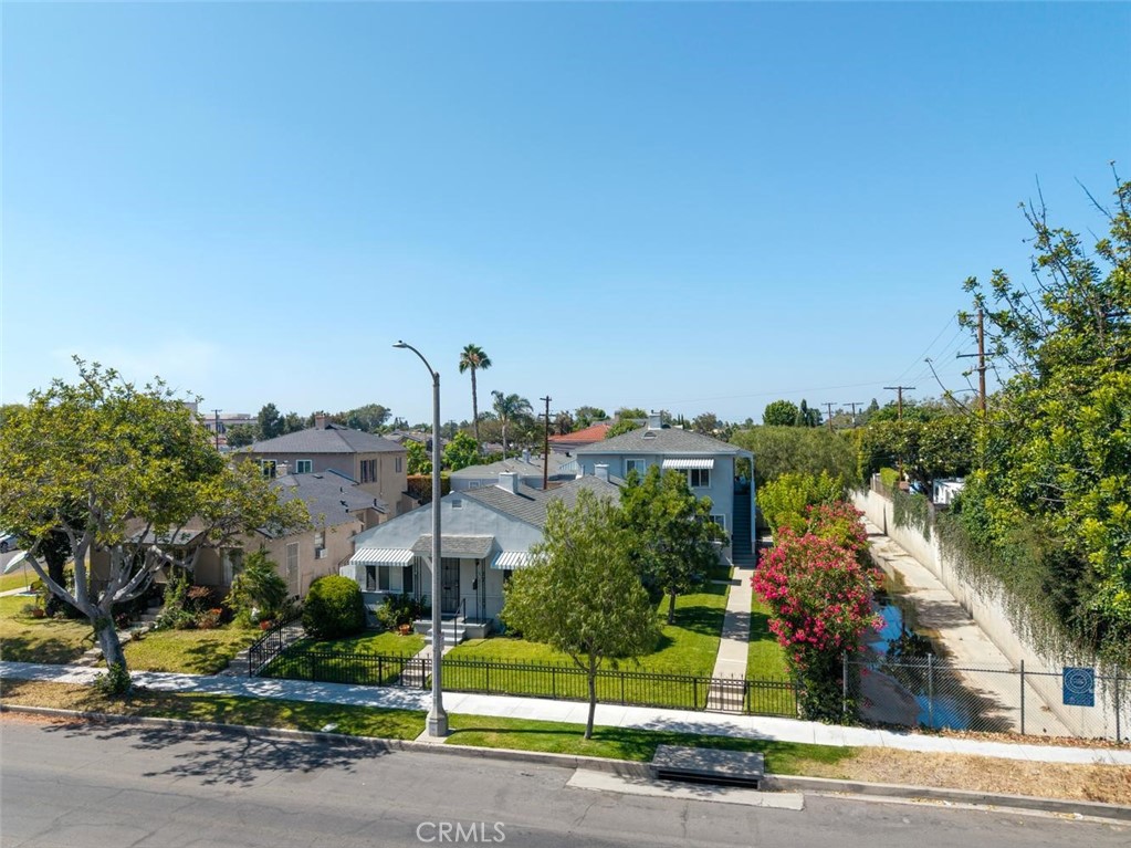 5139 E Carson Street