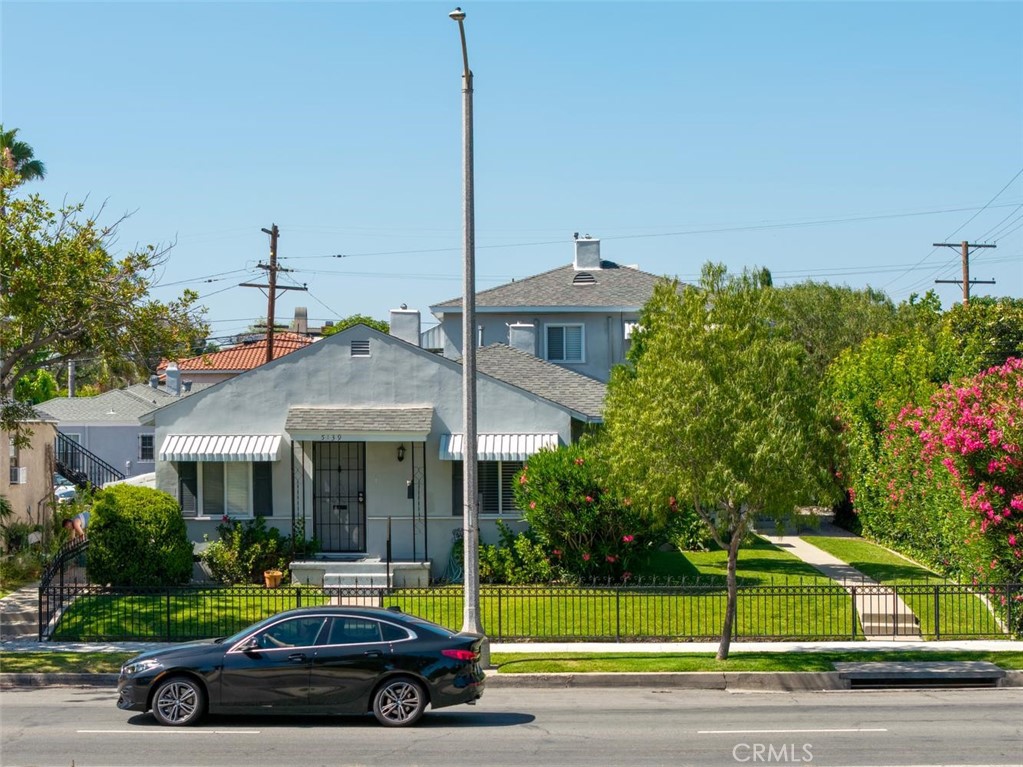 5139 E Carson Street