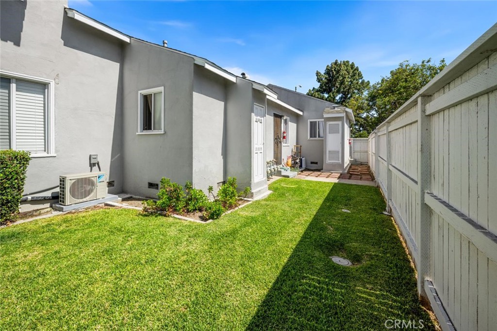 5139 E Carson Street