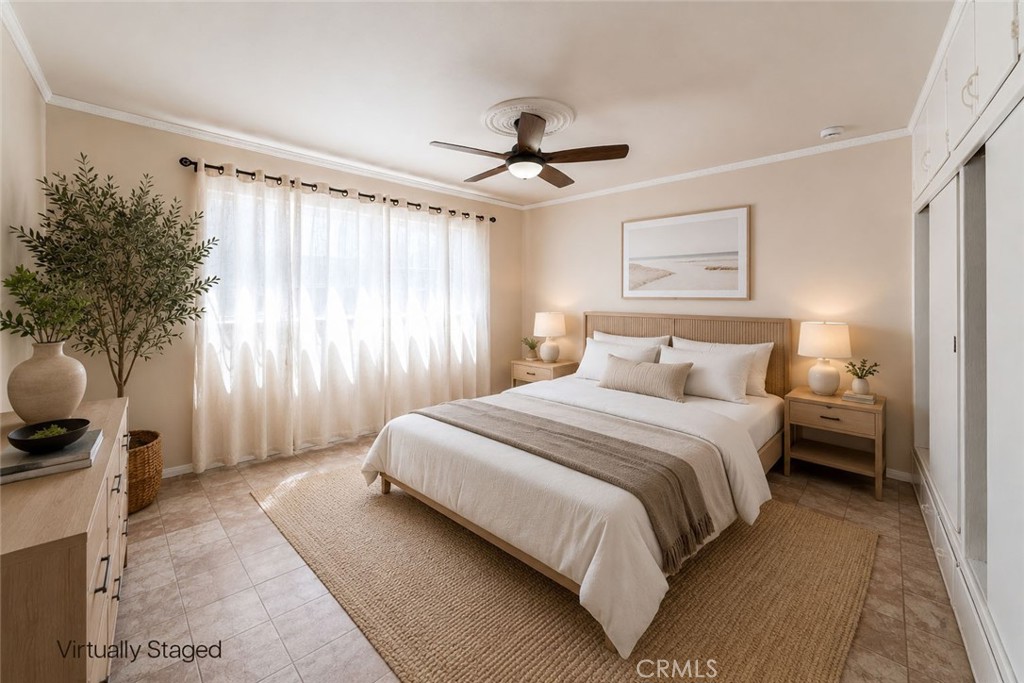 100 Cerritos Avenue 7