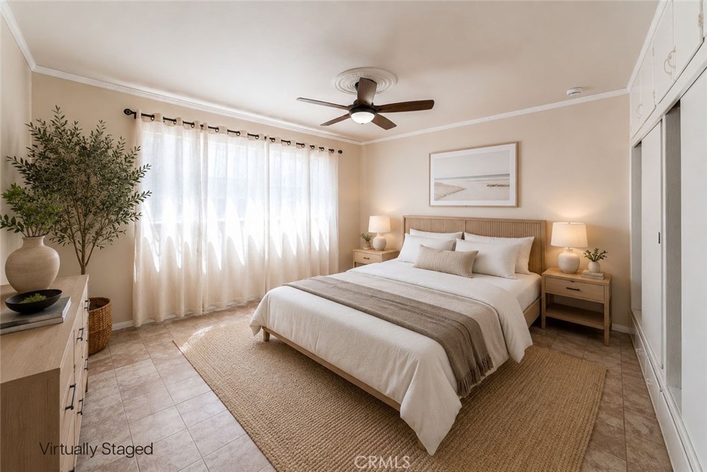 100 Cerritos Avenue 7