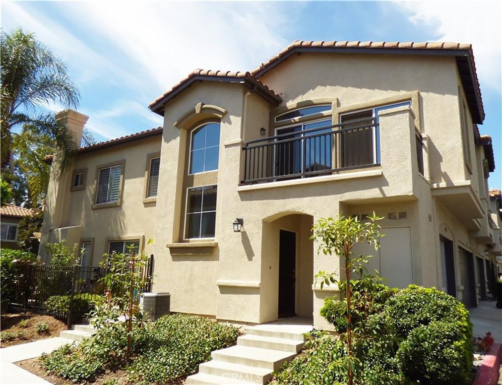 32 Vellisimo Drive