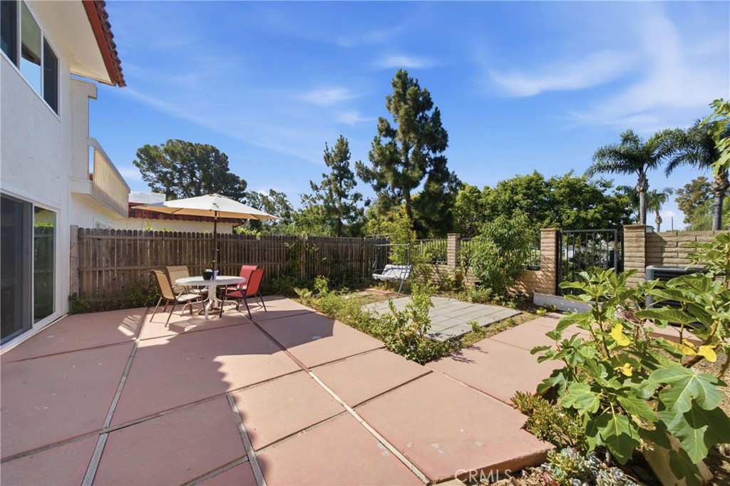 26 Palmento Way