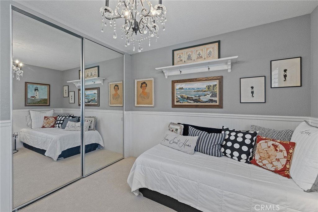 14 Helmcrest