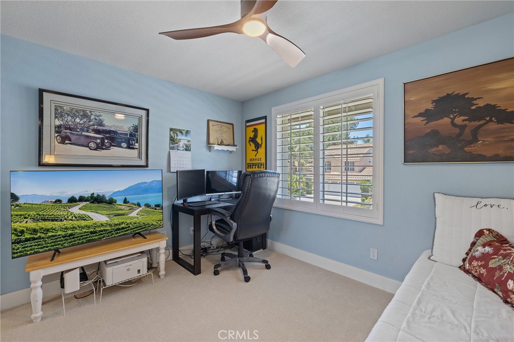 14 Helmcrest