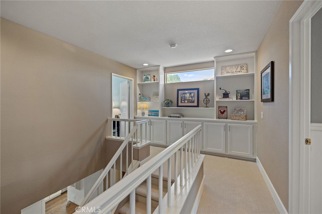 14 Helmcrest