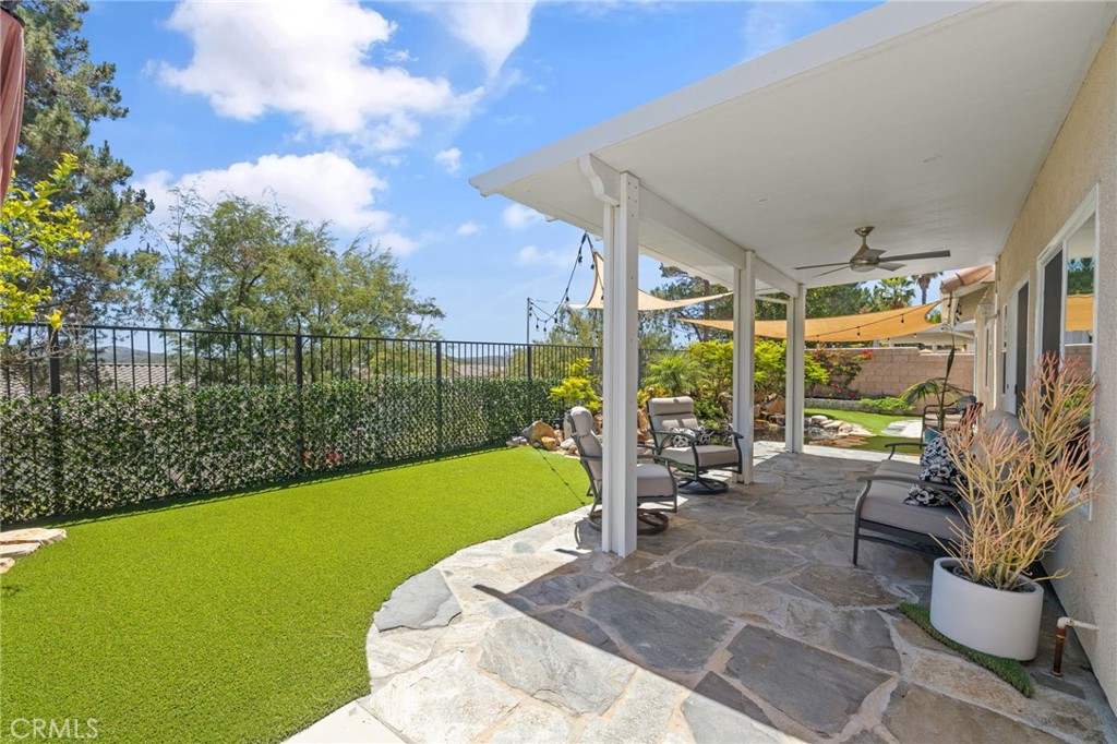 14 Helmcrest