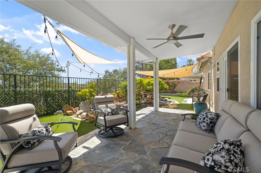 14 Helmcrest