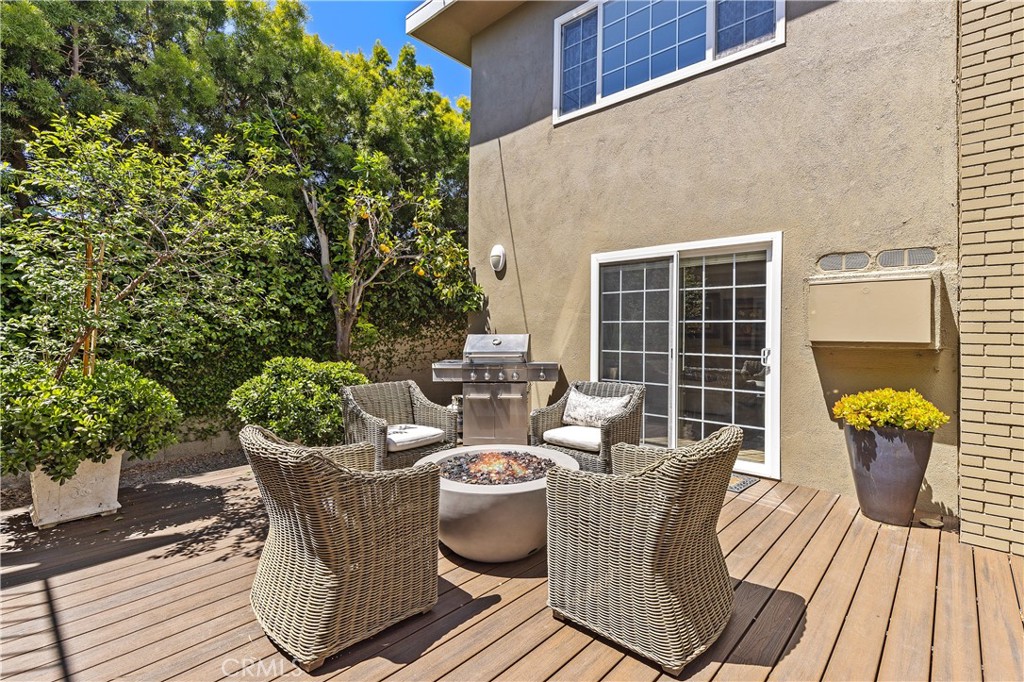 24322 Santa Clara Avenue 4