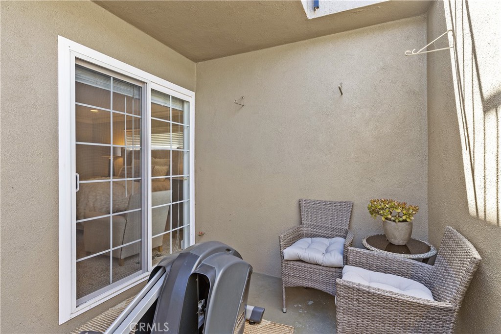 24322 Santa Clara Avenue 4
