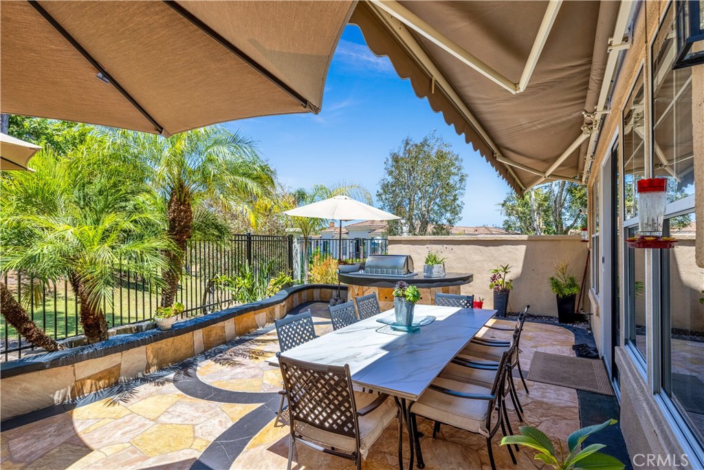 28060 Paseo Hacienda