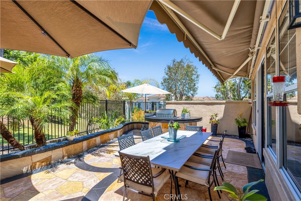 28060 Paseo Hacienda