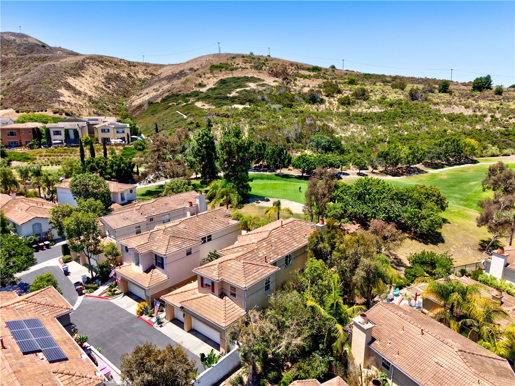 28060 Paseo Hacienda