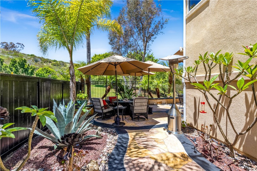 28060 Paseo Hacienda