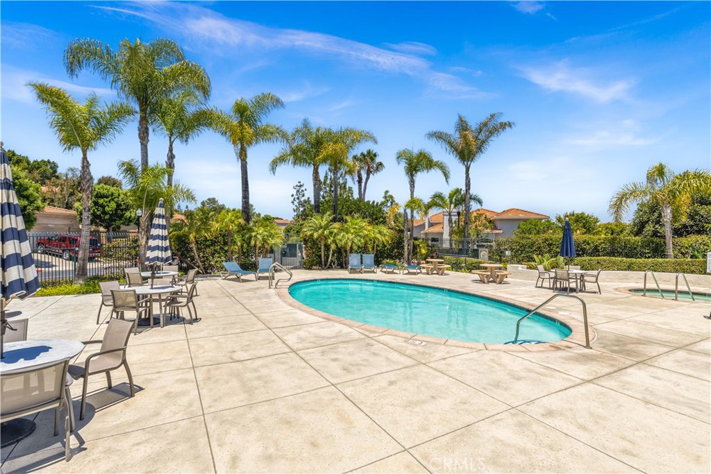 28060 Paseo Hacienda