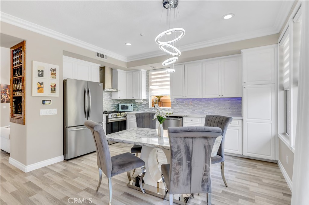 28060 Paseo Hacienda