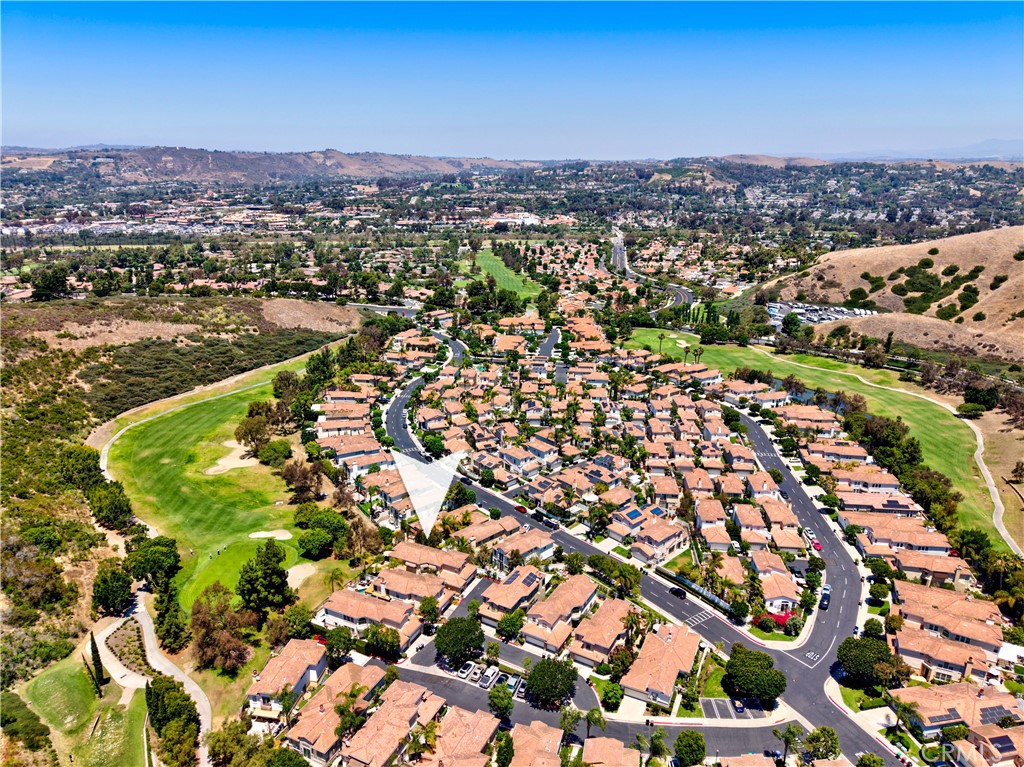 28060 Paseo Hacienda