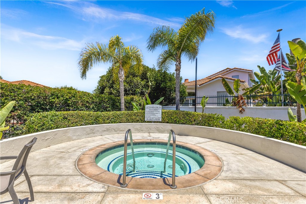 28060 Paseo Hacienda