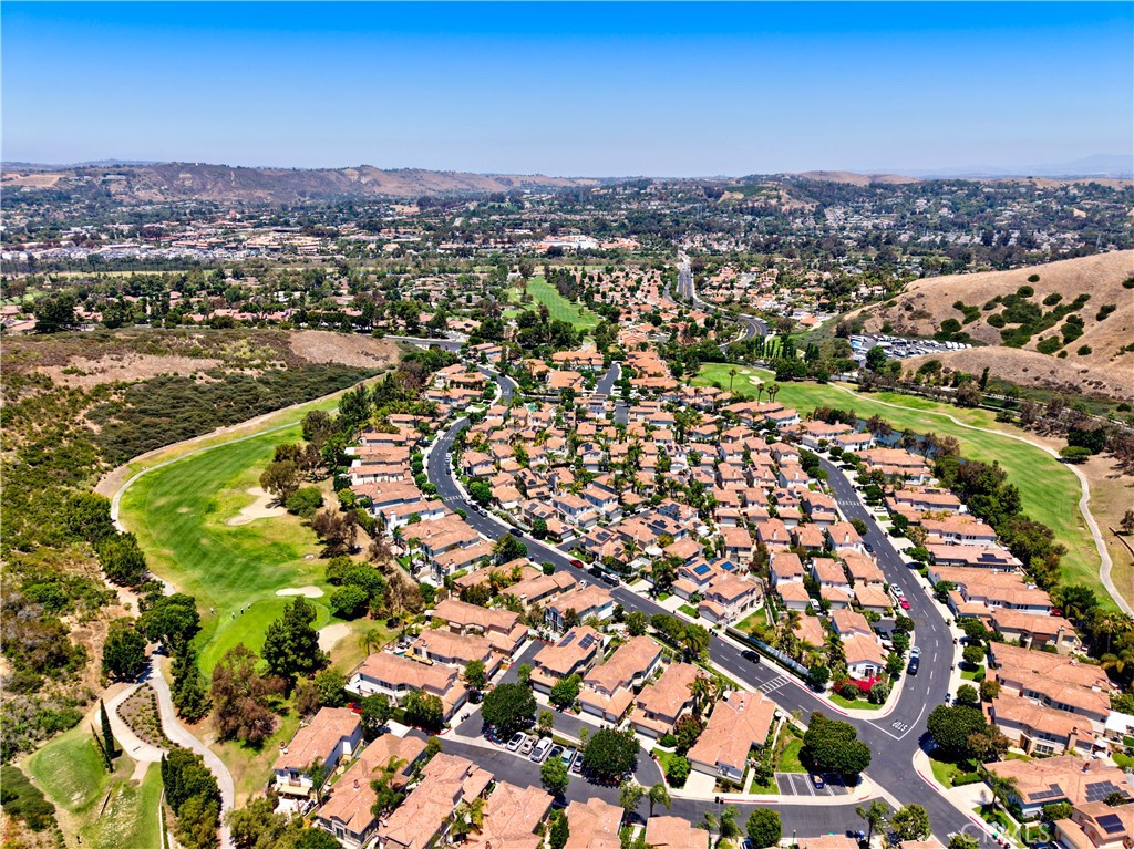 28060 Paseo Hacienda