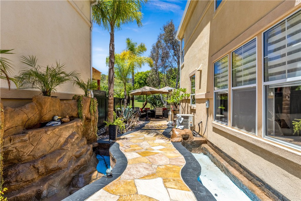 28060 Paseo Hacienda