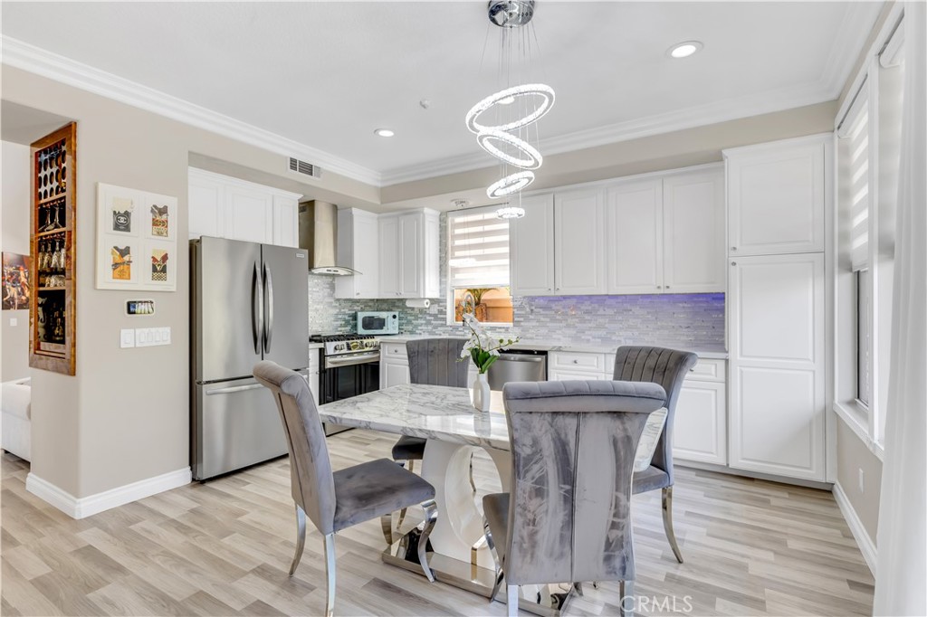 28060 Paseo Hacienda