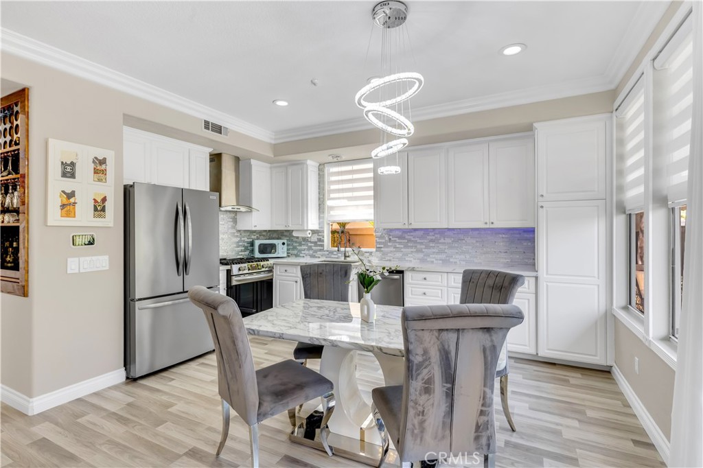 28060 Paseo Hacienda