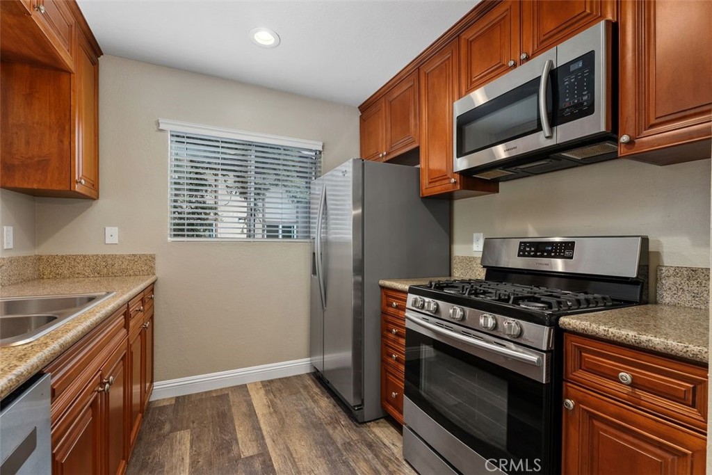 1090 Cabrillo Park