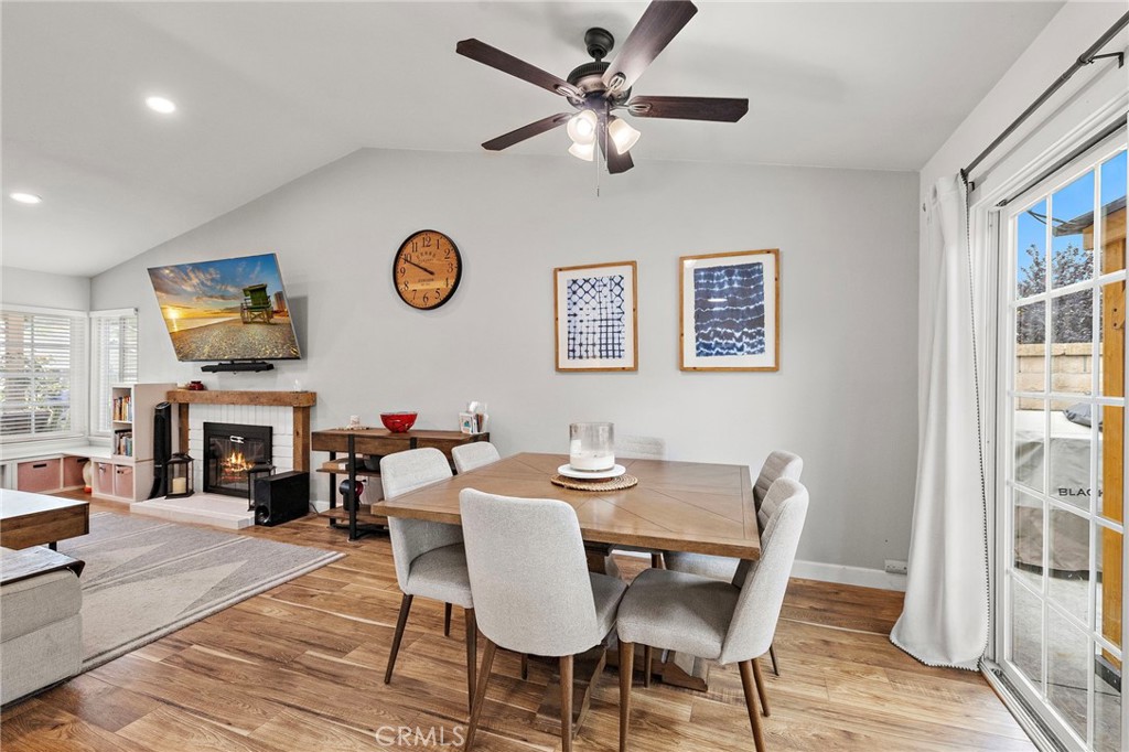 21155 Larchmont