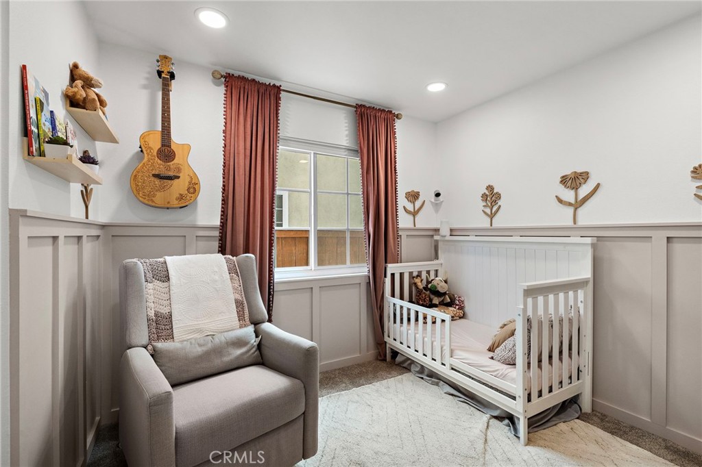 21155 Larchmont