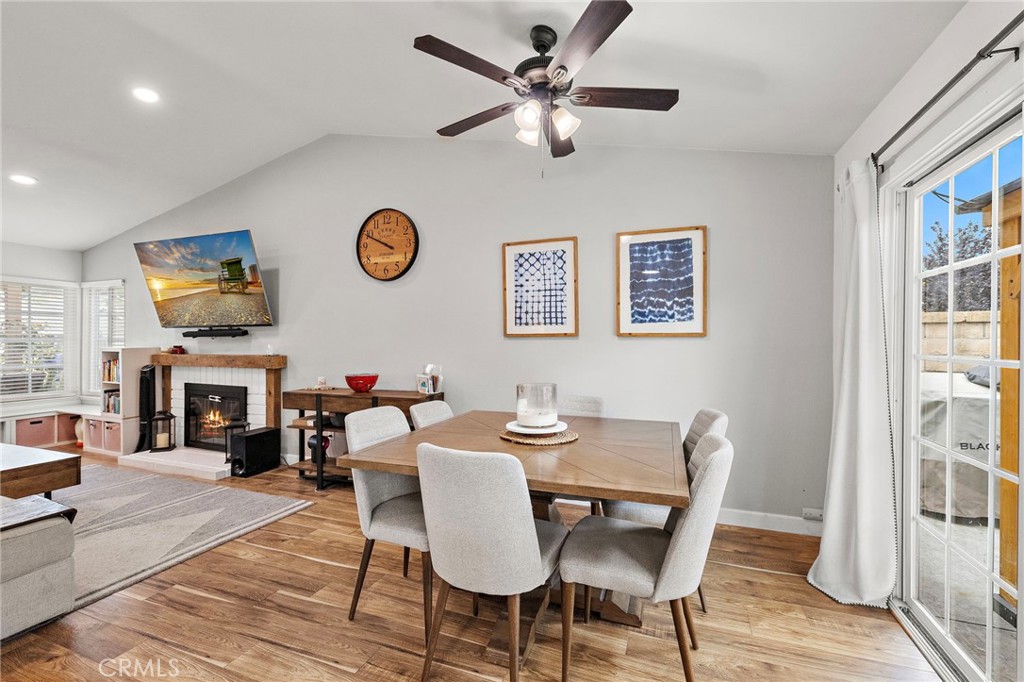 21155 Larchmont