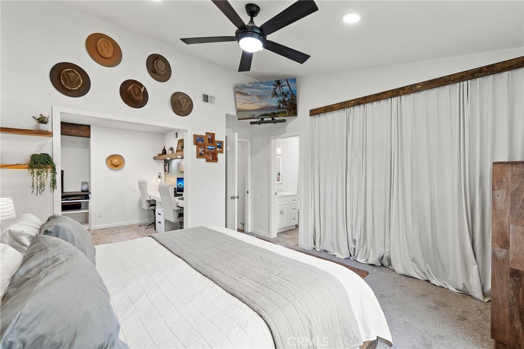 21155 Larchmont