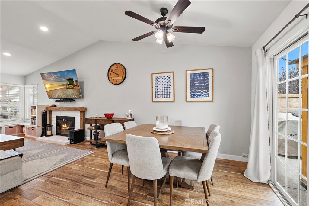 21155 Larchmont