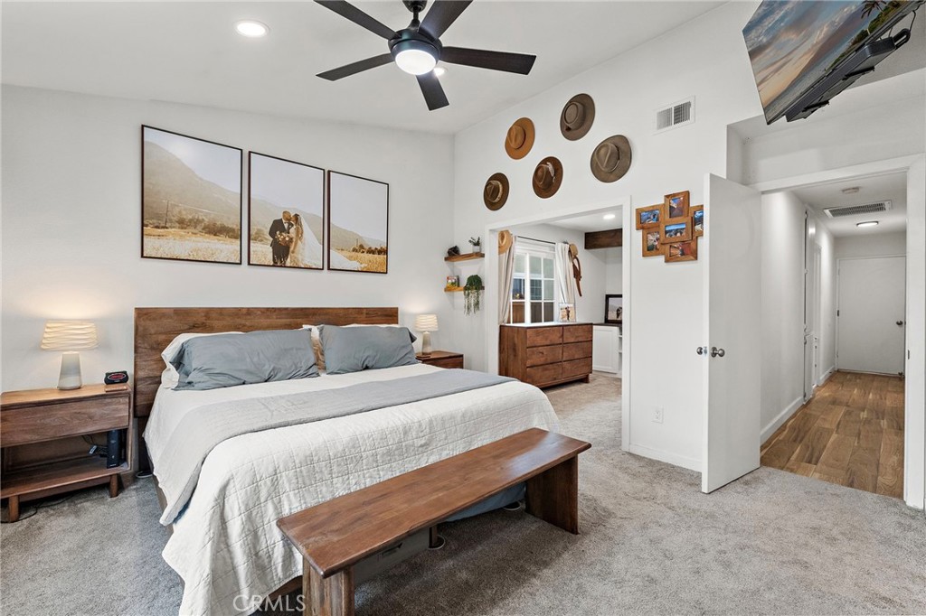21155 Larchmont